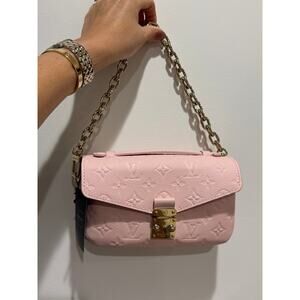 LOUIS VUITTON - Pochette Métis East West, Pink Opale